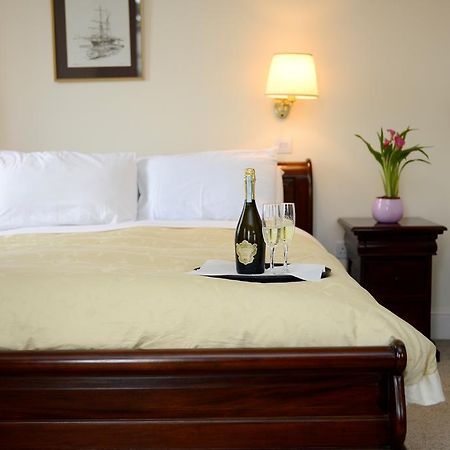 Ashbrook Arms Townhouse And Restaurant Hotell Durrow Exteriör bild