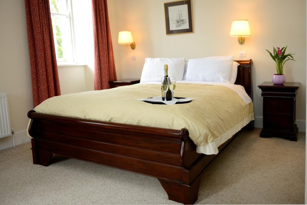 Ashbrook Arms Townhouse And Restaurant Hotell Durrow Exteriör bild