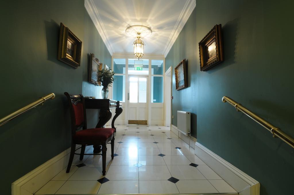 Ashbrook Arms Townhouse And Restaurant Hotell Durrow Exteriör bild